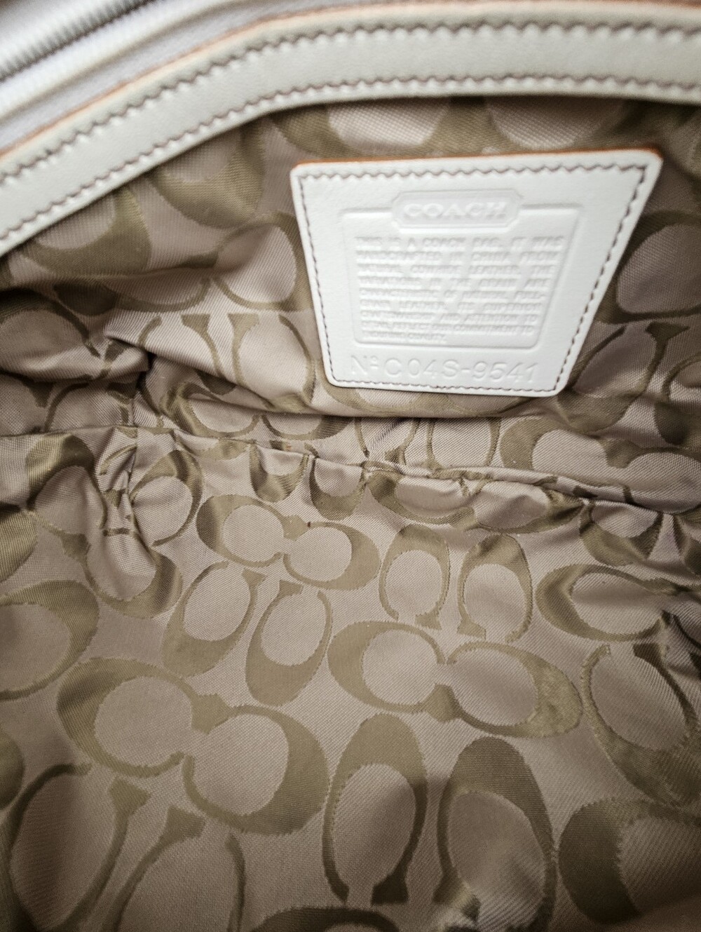 Vintage Coach Soho Small Hobo Bag - 9541 - Picture 15 of 16